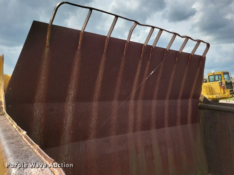 image for item DW2271 1978 Caterpillar 621B conventional scraper 