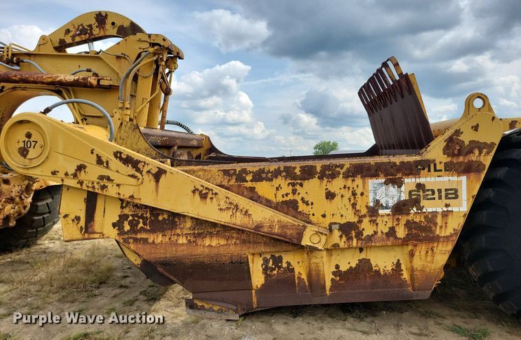 image for item DW2271 1978 Caterpillar 621B conventional scraper 