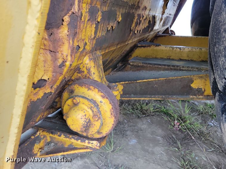 image for item DW2271 1978 Caterpillar 621B conventional scraper 