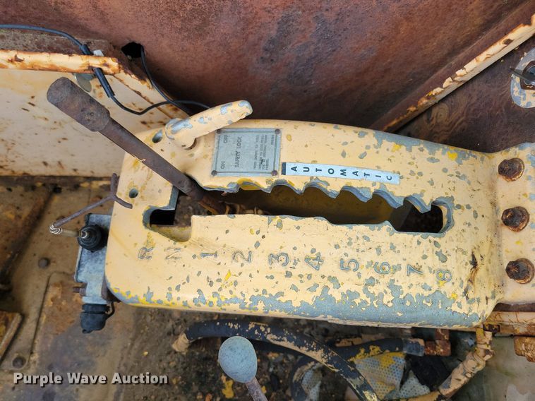 image for item DW2271 1978 Caterpillar 621B conventional scraper 