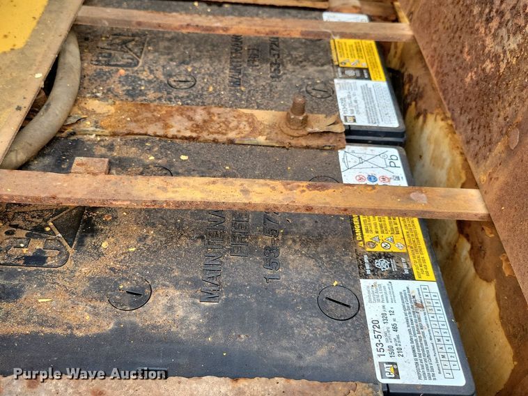 image for item DW2271 1978 Caterpillar 621B conventional scraper 