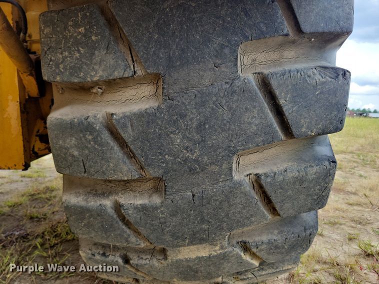 image for item DW2271 1978 Caterpillar 621B conventional scraper 