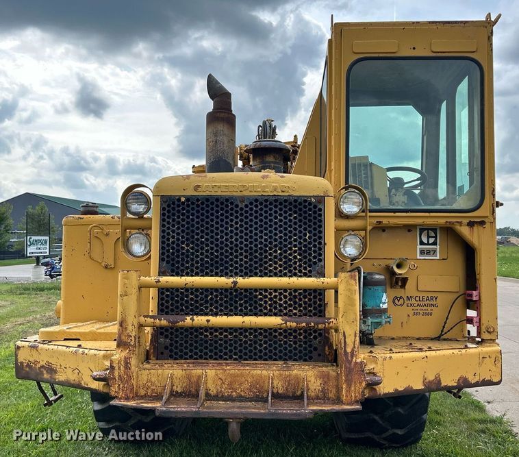 image for item DW2272 1973 Caterpillar  627 conventional scraper 