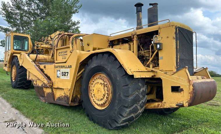 image for item DW2272 1973 Caterpillar  627 conventional scraper 