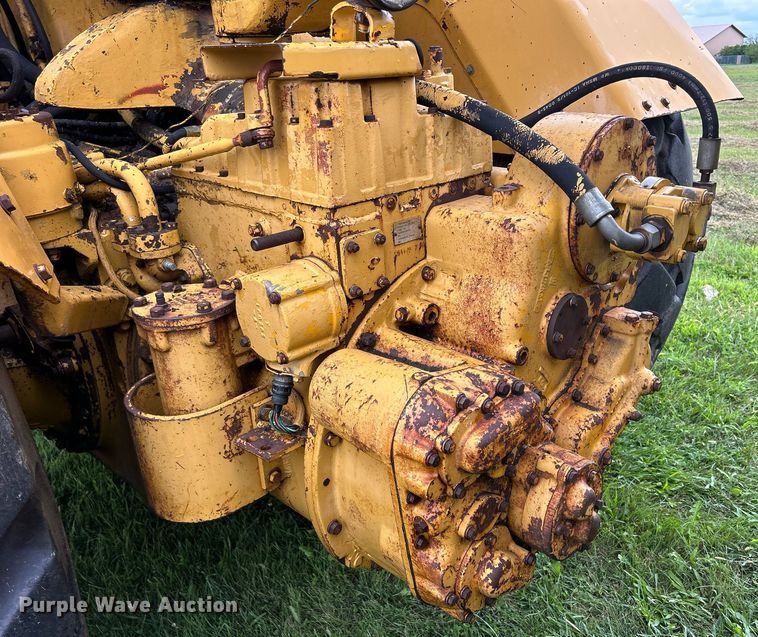 image for item DW2272 1973 Caterpillar  627 conventional scraper 