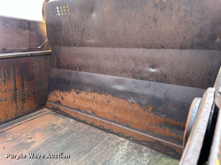 image for item DW2272 1973 Caterpillar  627 conventional scraper 