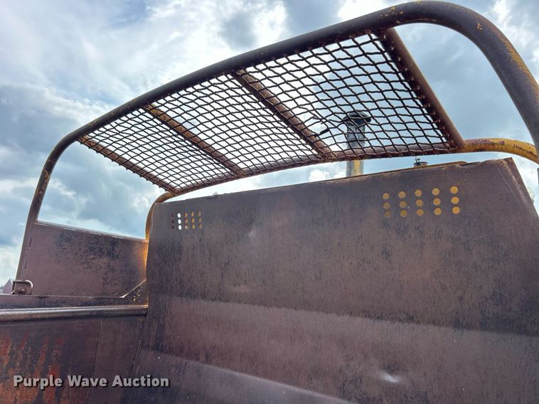 image for item DW2272 1973 Caterpillar  627 conventional scraper 