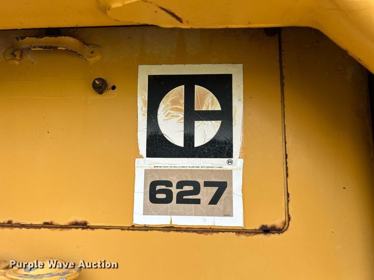 image for item DW2272 1973 Caterpillar  627 conventional scraper 