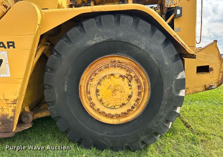 image for item DW2272 1973 Caterpillar  627 conventional scraper 