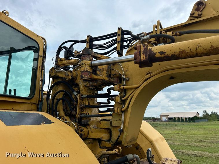 image for item DW2273 1979 Caterpillar  627B conventional scraper 