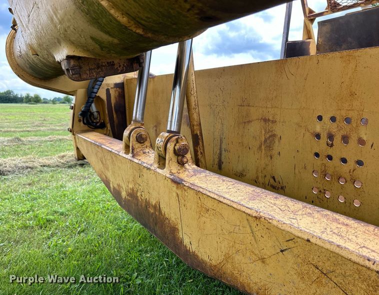 image for item DW2273 1979 Caterpillar  627B conventional scraper 