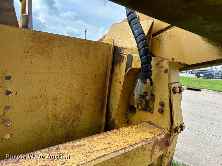 image for item DW2273 1979 Caterpillar  627B conventional scraper 