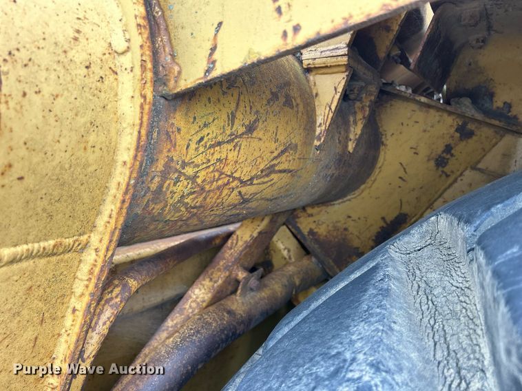 image for item DW2273 1979 Caterpillar  627B conventional scraper 