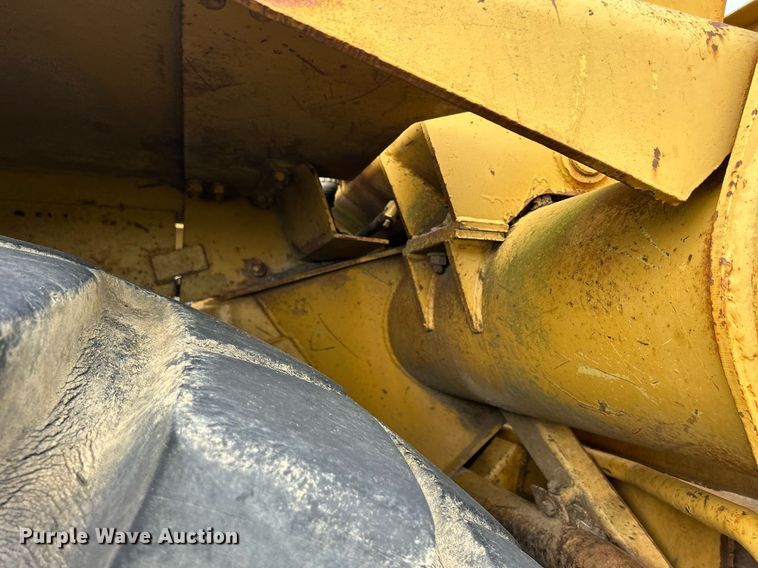 image for item DW2273 1979 Caterpillar  627B conventional scraper 