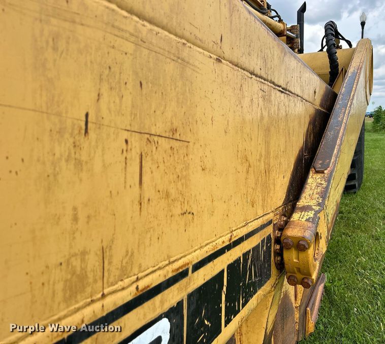 image for item DW2273 1979 Caterpillar  627B conventional scraper 