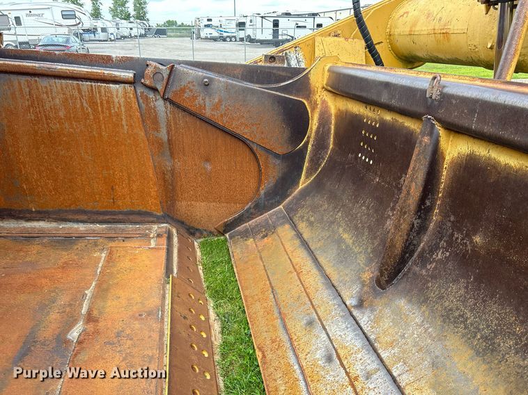 image for item DW2273 1979 Caterpillar  627B conventional scraper 