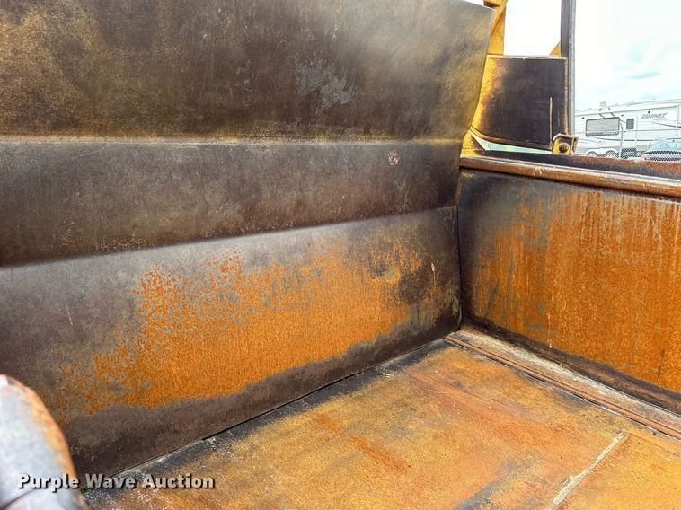 image for item DW2273 1979 Caterpillar  627B conventional scraper 