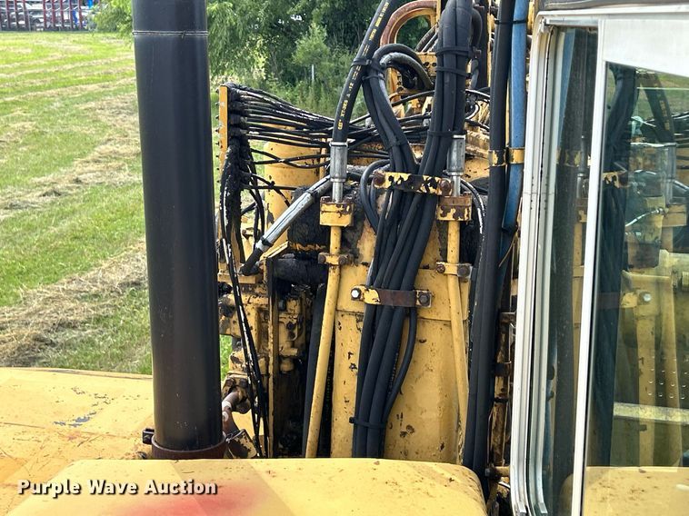 image for item DW2273 1979 Caterpillar  627B conventional scraper 