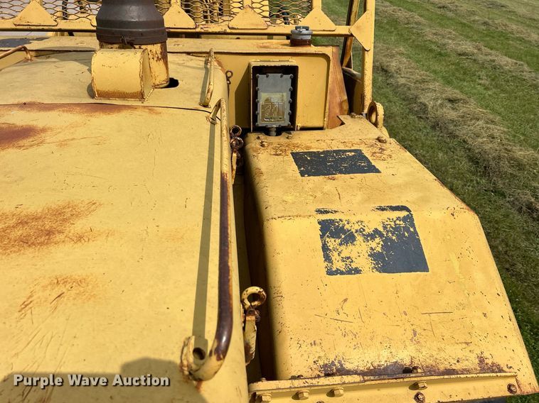 image for item DW2273 1979 Caterpillar  627B conventional scraper 