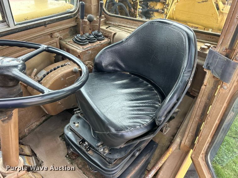 image for item DW2273 1979 Caterpillar  627B conventional scraper 