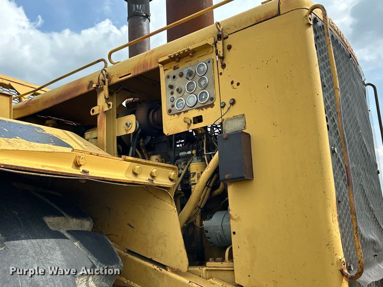 image for item DW2273 1979 Caterpillar  627B conventional scraper 