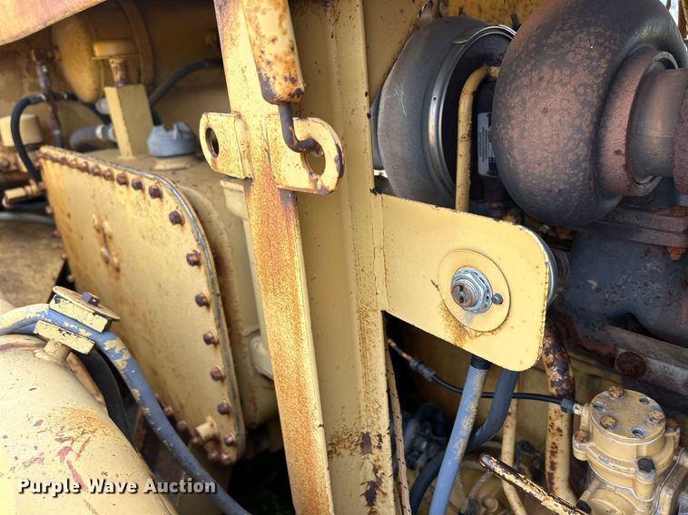 image for item DW2273 1979 Caterpillar  627B conventional scraper 