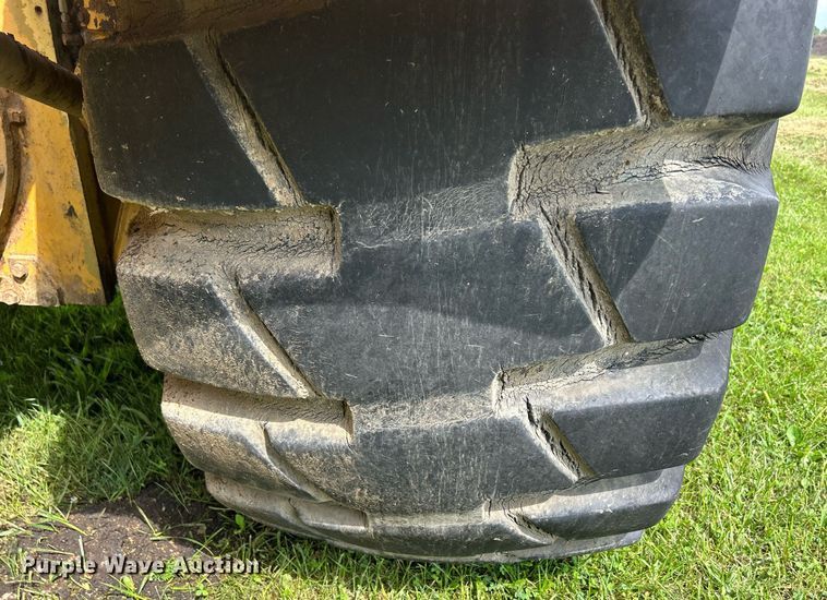 image for item DW2273 1979 Caterpillar  627B conventional scraper 