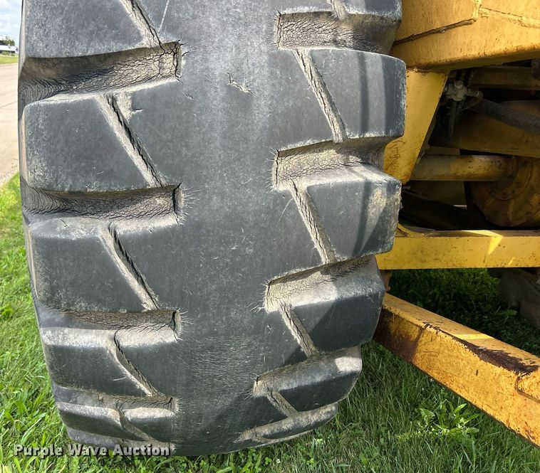 image for item DW2273 1979 Caterpillar  627B conventional scraper 