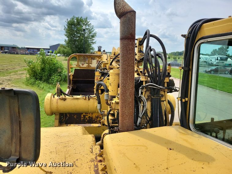 image for item DW2274 1984 Caterpillar 627B conventional scraper 