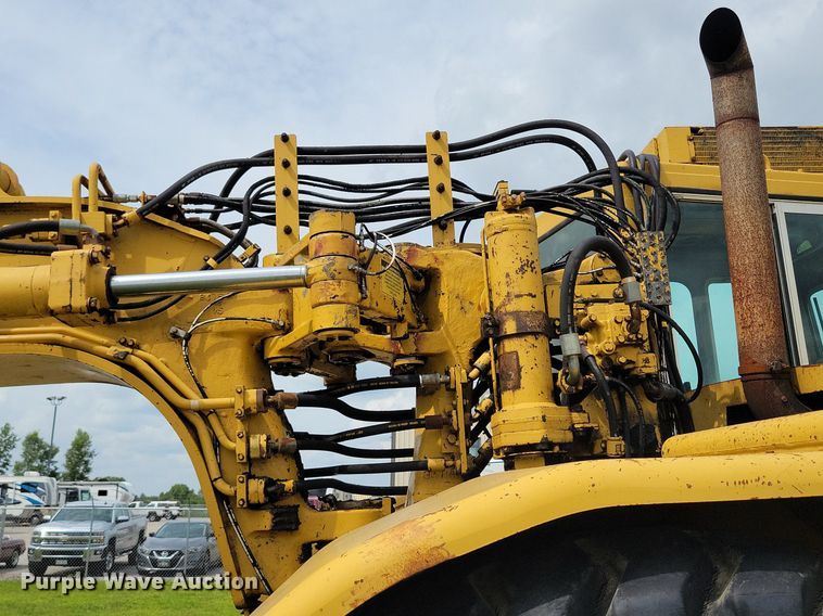 image for item DW2274 1984 Caterpillar 627B conventional scraper 