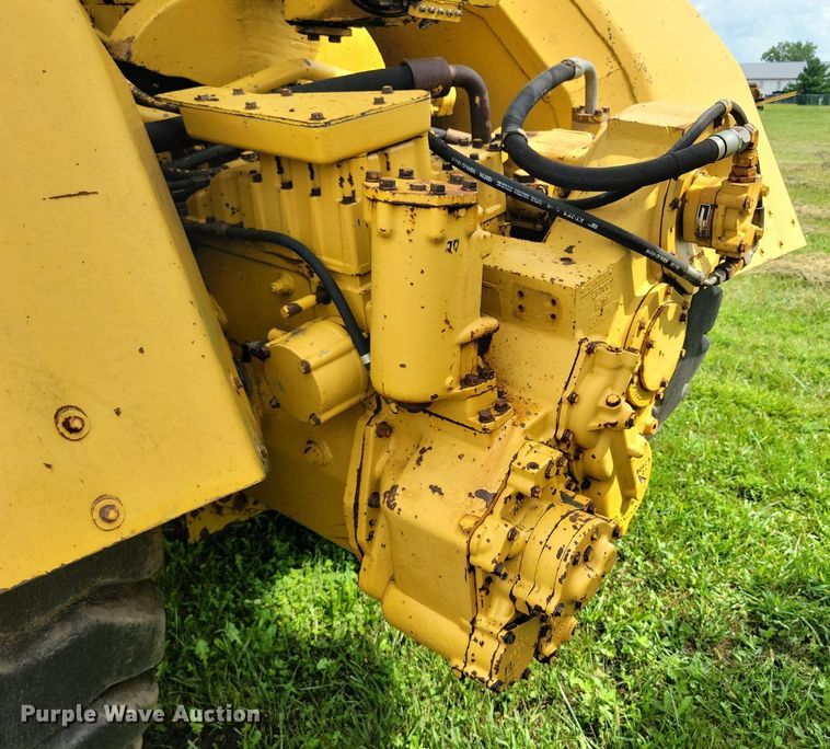 image for item DW2274 1984 Caterpillar 627B conventional scraper 