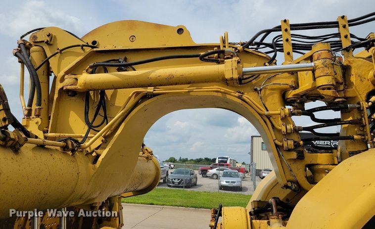 image for item DW2274 1984 Caterpillar 627B conventional scraper 
