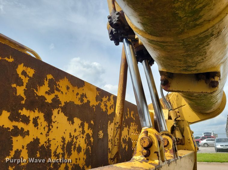 image for item DW2274 1984 Caterpillar 627B conventional scraper 