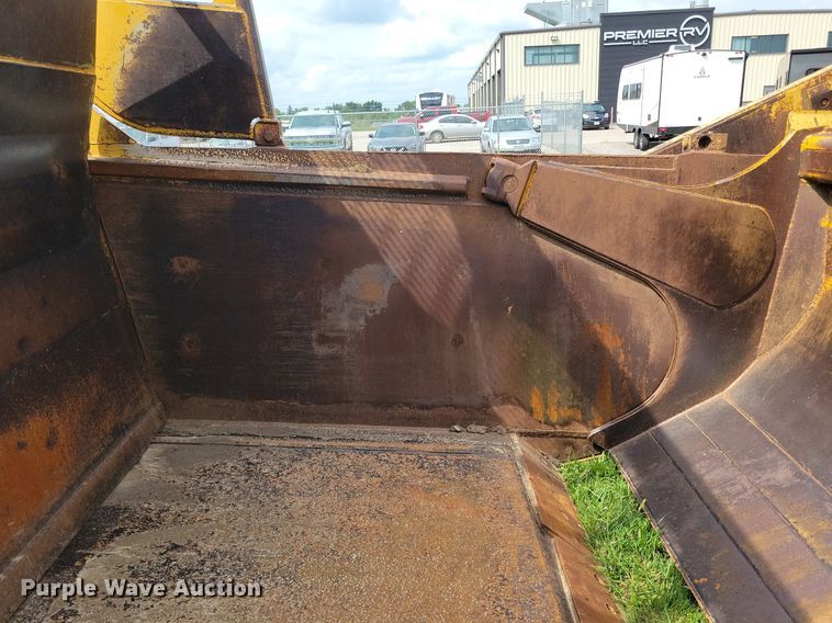 image for item DW2274 1984 Caterpillar 627B conventional scraper 