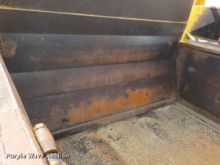 image for item DW2274 1984 Caterpillar 627B conventional scraper 