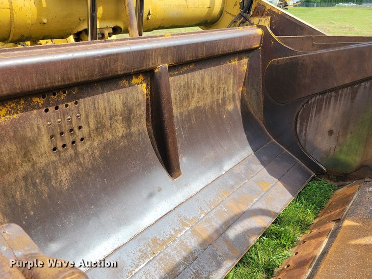 image for item DW2274 1984 Caterpillar 627B conventional scraper 