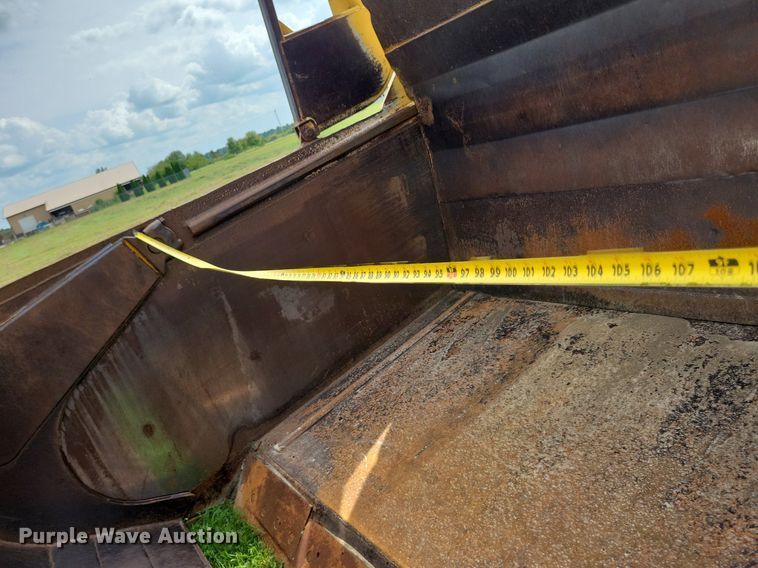 image for item DW2274 1984 Caterpillar 627B conventional scraper 