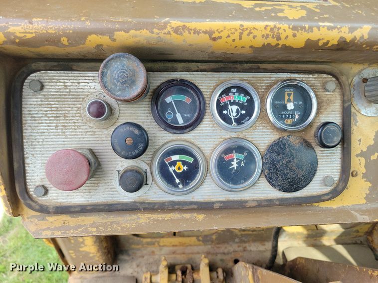 image for item DW2274 1984 Caterpillar 627B conventional scraper 