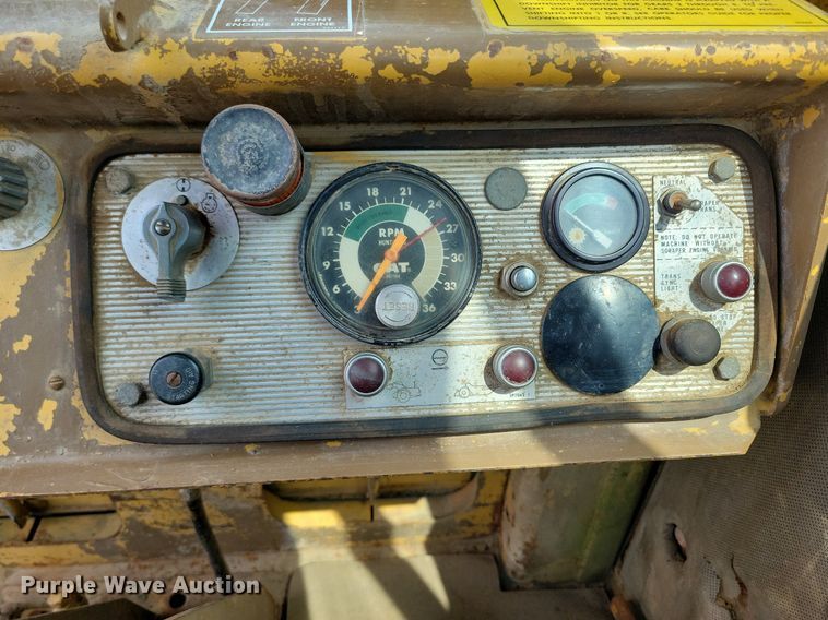 image for item DW2274 1984 Caterpillar 627B conventional scraper 