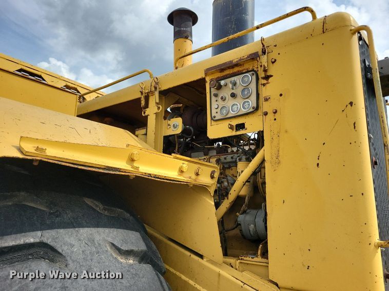 image for item DW2274 1984 Caterpillar 627B conventional scraper 