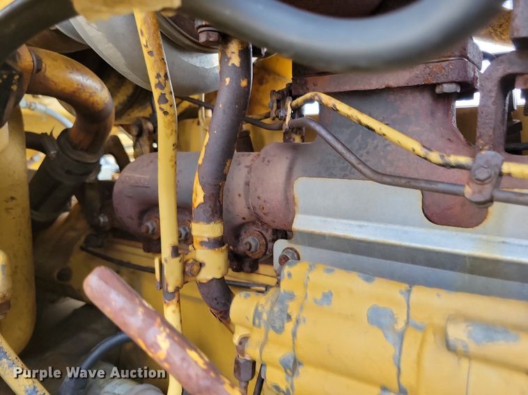 image for item DW2274 1984 Caterpillar 627B conventional scraper 