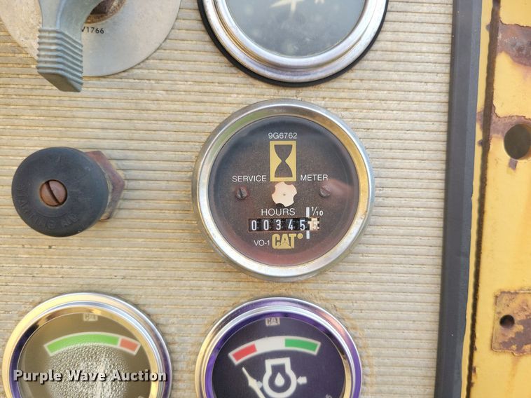 image for item DW2274 1984 Caterpillar 627B conventional scraper 