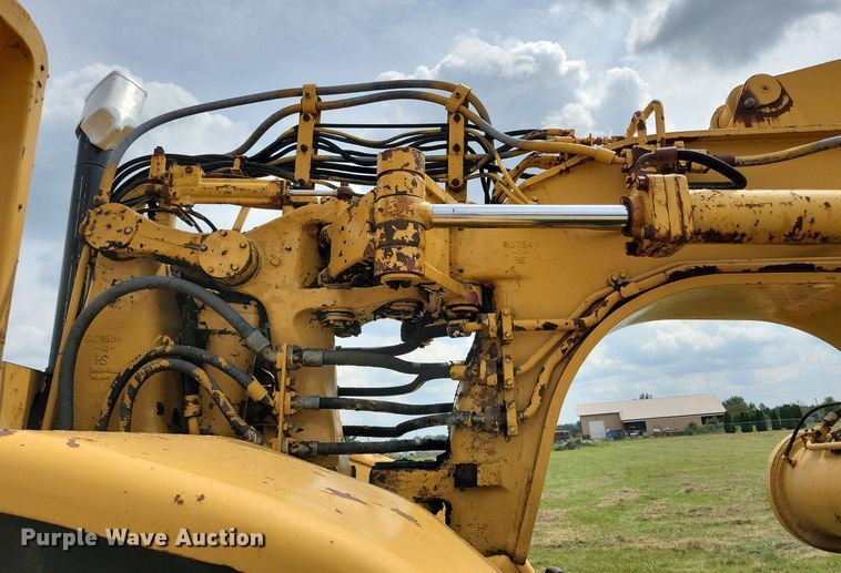 image for item DW2275 1976 Caterpillar 627B conventional scraper 
