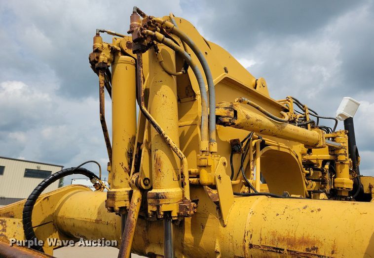 image for item DW2275 1976 Caterpillar 627B conventional scraper 