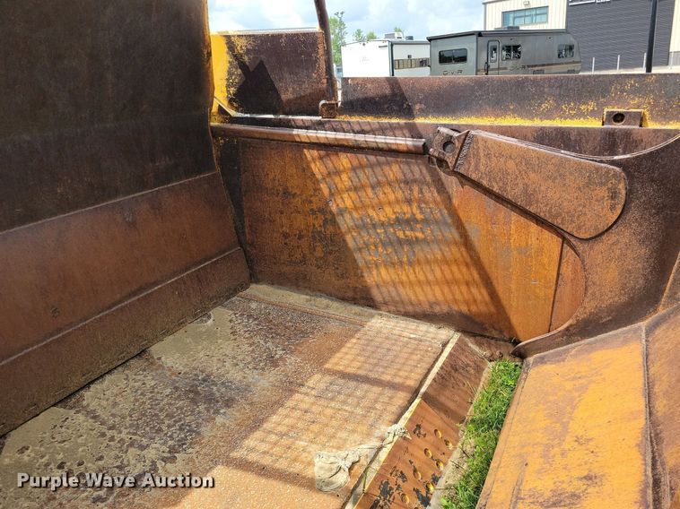 image for item DW2275 1976 Caterpillar 627B conventional scraper 