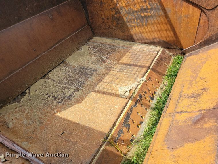 image for item DW2275 1976 Caterpillar 627B conventional scraper 