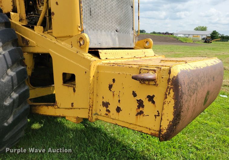 image for item DW2275 1976 Caterpillar 627B conventional scraper 