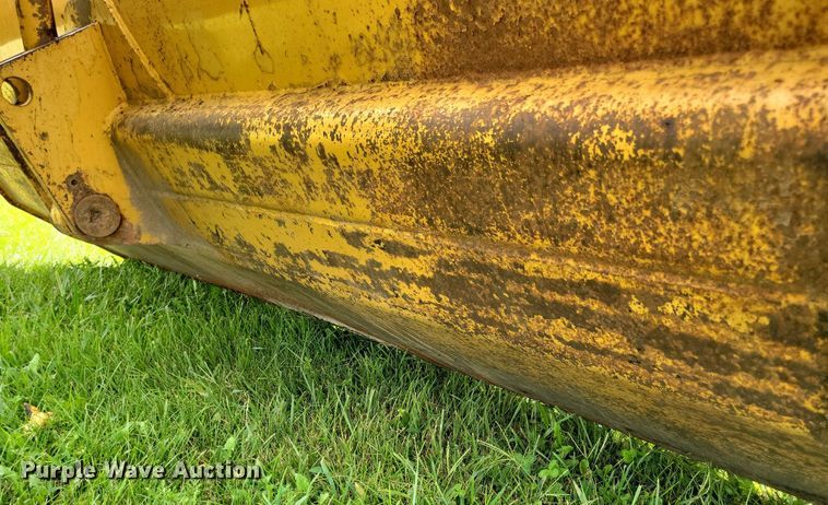 image for item DW2275 1976 Caterpillar 627B conventional scraper 