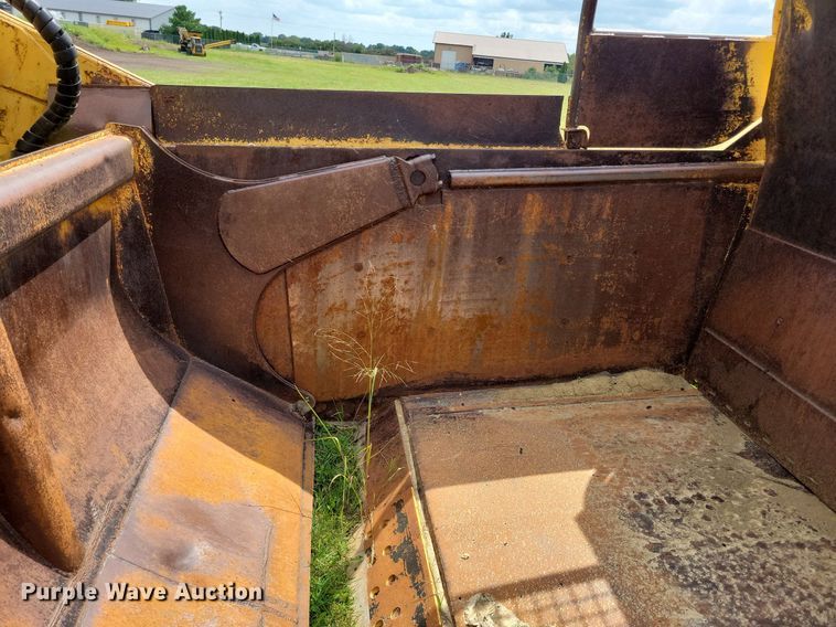 image for item DW2275 1976 Caterpillar 627B conventional scraper 