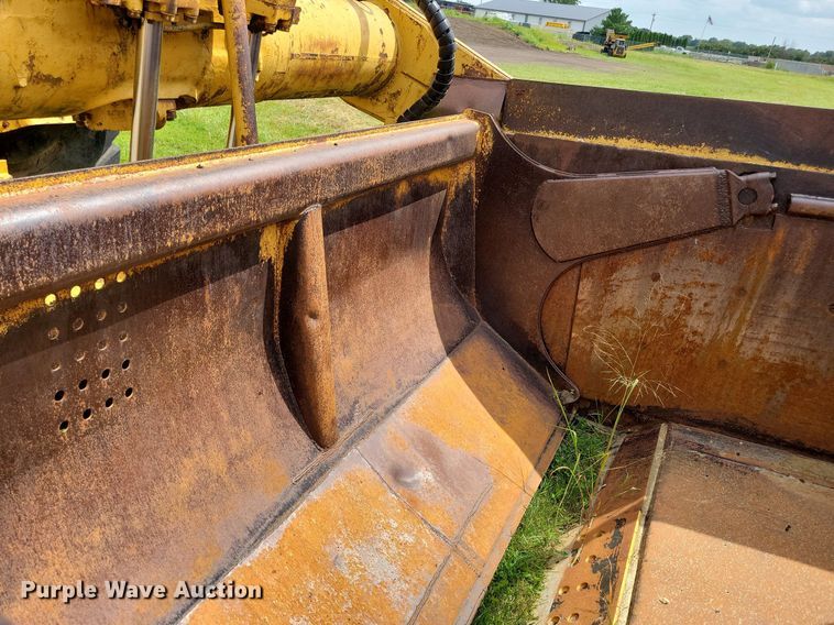 image for item DW2275 1976 Caterpillar 627B conventional scraper 